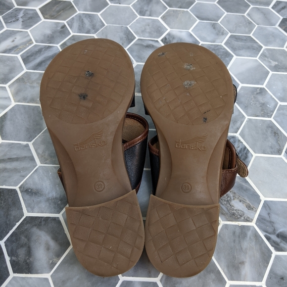 Dansko Lenny Double Strap Black Brown Leather Gold Buckle Block Heel San… - Picture 7 of 7